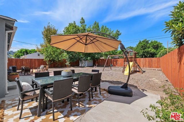 7253 Yolanda Avenue, Los Angeles, CA 91335
