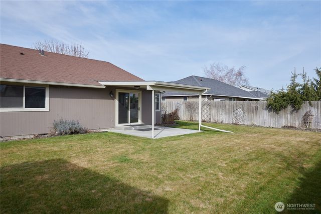 2081 Gemstone Drive, Walla Walla, WA 99362