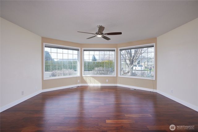 2081 Gemstone Drive, Walla Walla, WA 99362