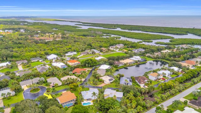 8216 SE Governors Way, Hobe Sound, FL 33455