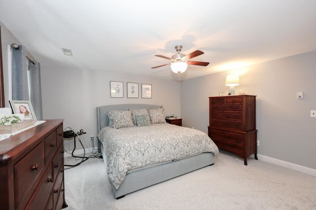 2L Homestead Drive L, Derry, NH 03038
