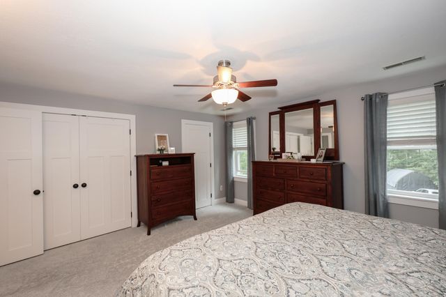 2L Homestead Drive L, Derry, NH 03038