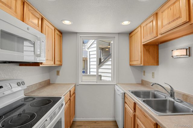 17034 E Tennessee Drive 106, Aurora, CO 80017