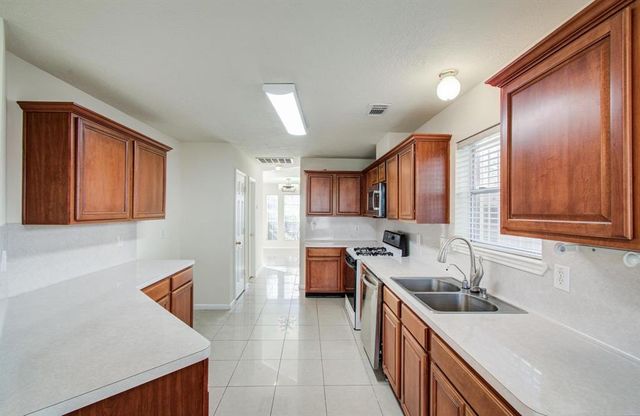 5330 Imperial Grove Drive, Houston, TX 77066