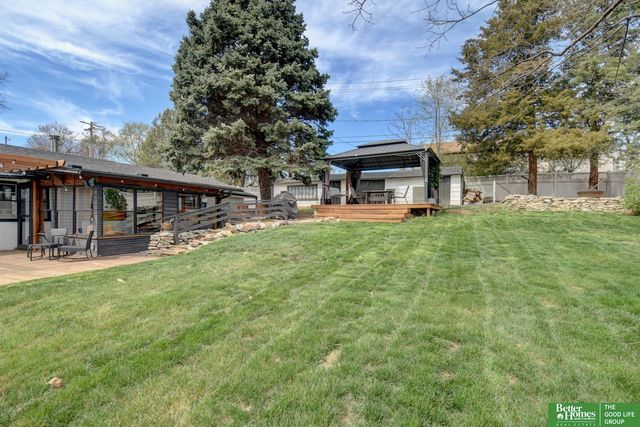 4434 R Street, Omaha, NE 68107