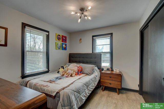 4434 R Street, Omaha, NE 68107