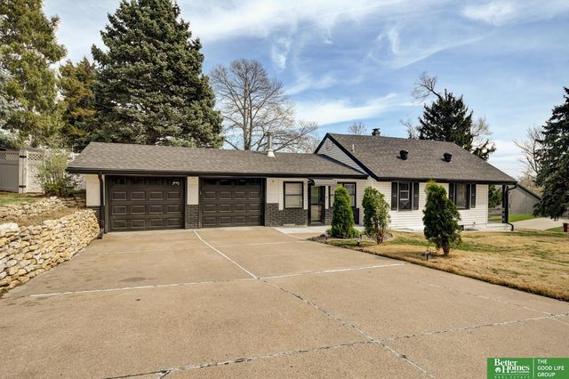 4434 R Street, Omaha, NE 68107