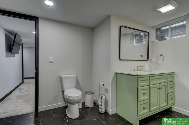 4434 R Street, Omaha, NE 68107