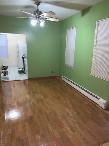 8674 108th Street, Richmond Hill, NY 11418