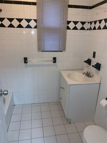 8674 108th Street, Richmond Hill, NY 11418