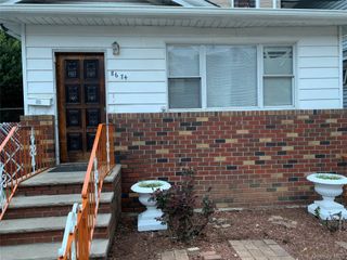 8674 108th Street, Richmond Hill, NY 11418