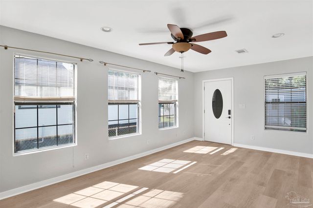 21 N Harris St, Pensacola, FL 32507