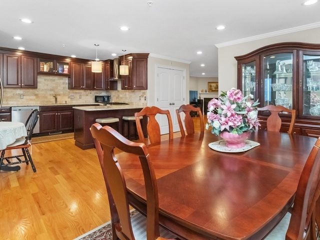 172 Bright Street 3, Waltham, MA 02453