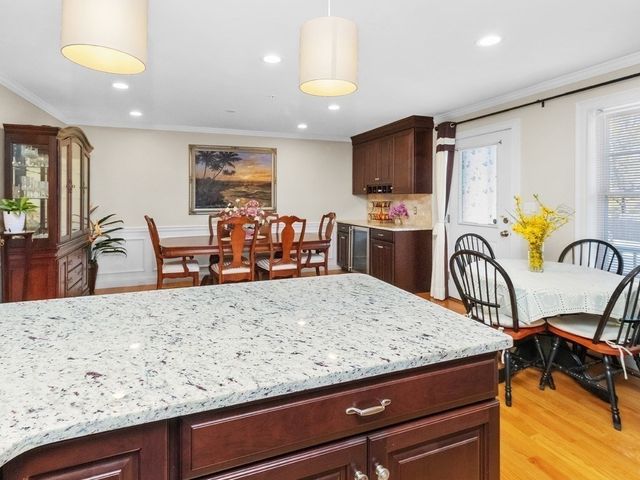 172 Bright Street 3, Waltham, MA 02453