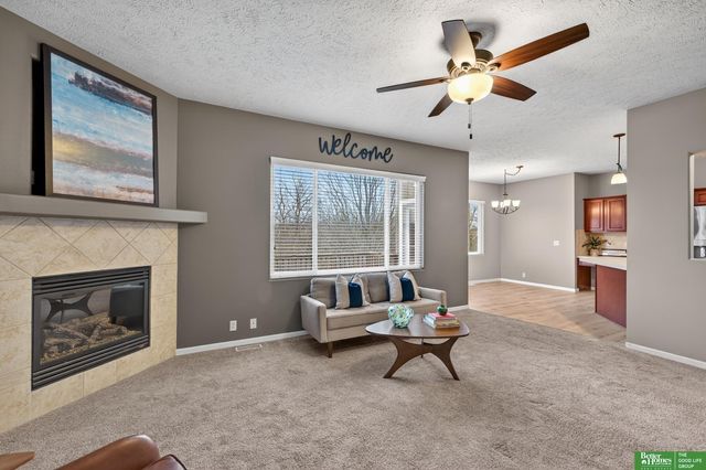 6707 N 148th Street, Omaha, NE 68116