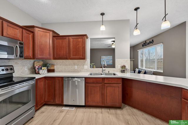 6707 N 148th Street, Omaha, NE 68116