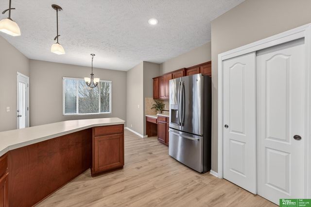 6707 N 148th Street, Omaha, NE 68116