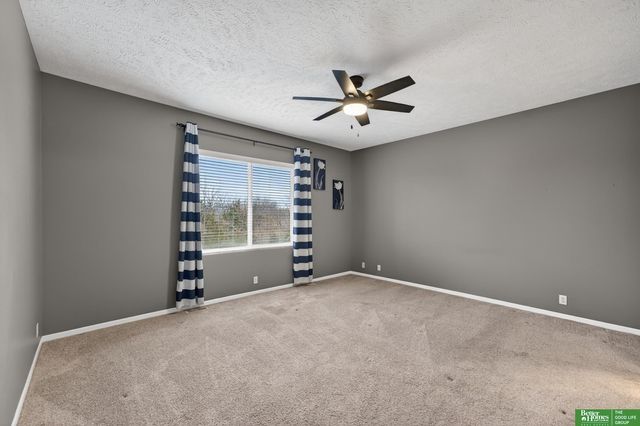 6707 N 148th Street, Omaha, NE 68116