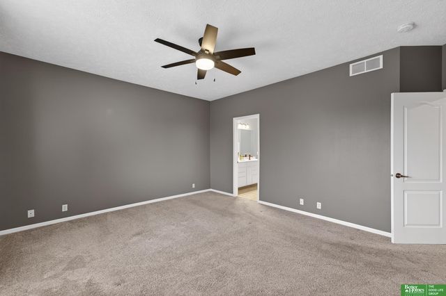 6707 N 148th Street, Omaha, NE 68116