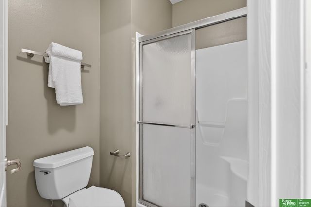 6707 N 148th Street, Omaha, NE 68116