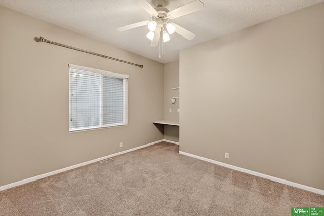 6707 N 148th Street, Omaha, NE 68116