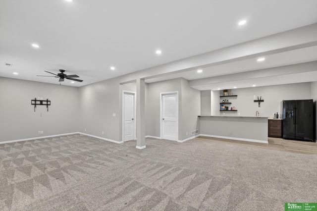 6707 N 148th Street, Omaha, NE 68116