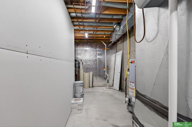 6707 N 148th Street, Omaha, NE 68116