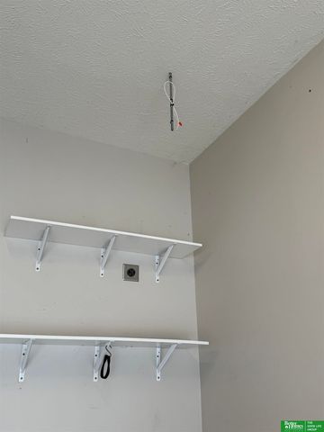 6707 N 148th Street, Omaha, NE 68116