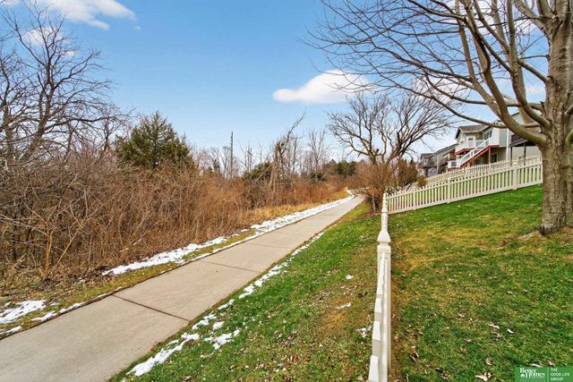 6707 N 148th Street, Omaha, NE 68116