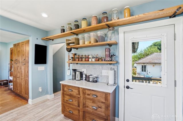 2255 W Ginghamsburg-Frederick Road, Tipp City, OH 45371