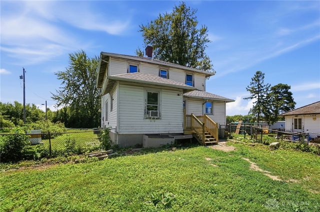 2255 W Ginghamsburg-Frederick Road, Tipp City, OH 45371
