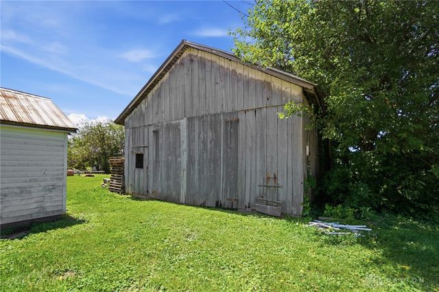 2255 W Ginghamsburg-Frederick Road, Tipp City, OH 45371