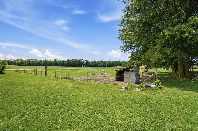 2255 W Ginghamsburg-Frederick Road, Tipp City, OH 45371