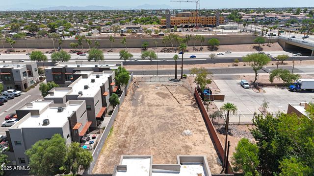 1272 S PRICE Road 80, Tempe, AZ 85281