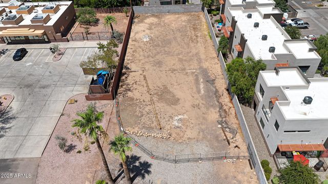 1272 S PRICE Road 80, Tempe, AZ 85281