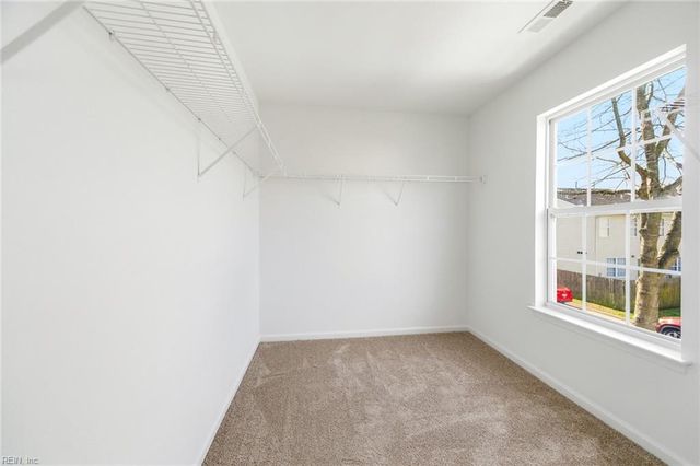 4126 River Breeze CIR, Chesapeake, VA 23321