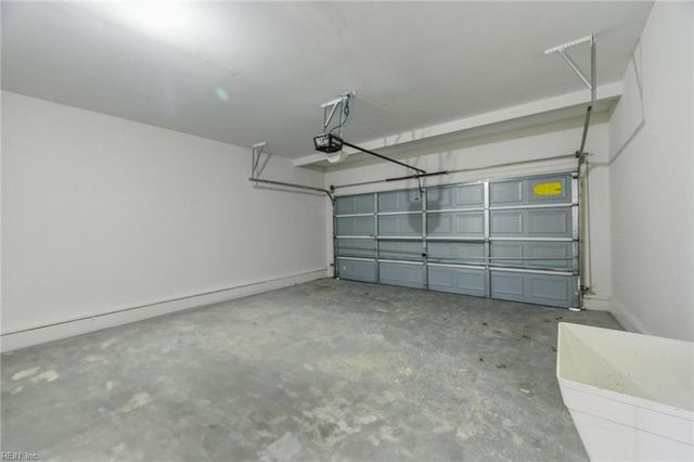 4126 River Breeze CIR, Chesapeake, VA 23321