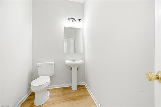 4126 River Breeze CIR, Chesapeake, VA 23321