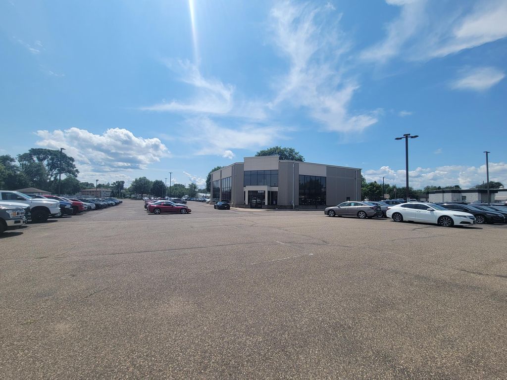 5241 W Broadway Avenue, Crystal, MN 55429 — photo 2