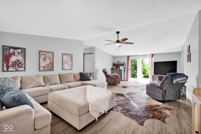 10418 E County Road 250 N, Seymour, IN 47274