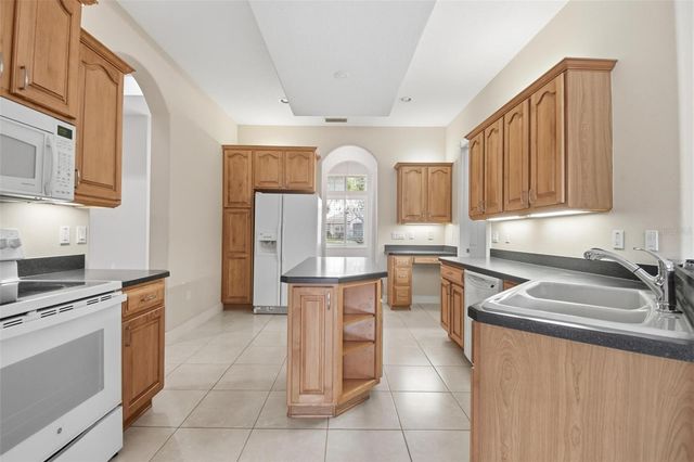 21 EASTLAKE DRIVE, Palm Coast, FL 32137