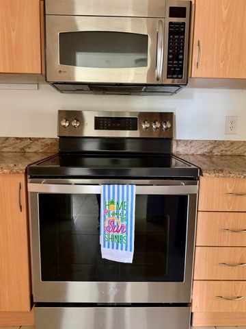 5981 Vía Vermilya 208, Lantana, FL 33462
