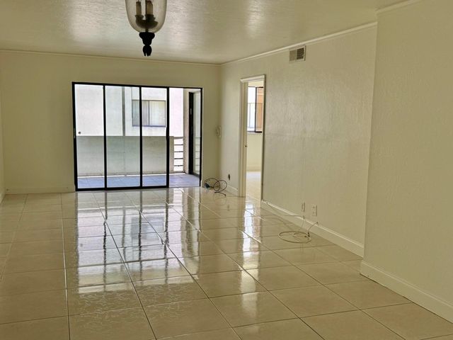5981 Vía Vermilya 208, Lantana, FL 33462