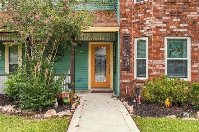 602 Renaldo Street, Dickinson, TX 77539