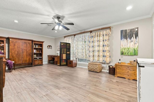 602 Renaldo Street, Dickinson, TX 77539