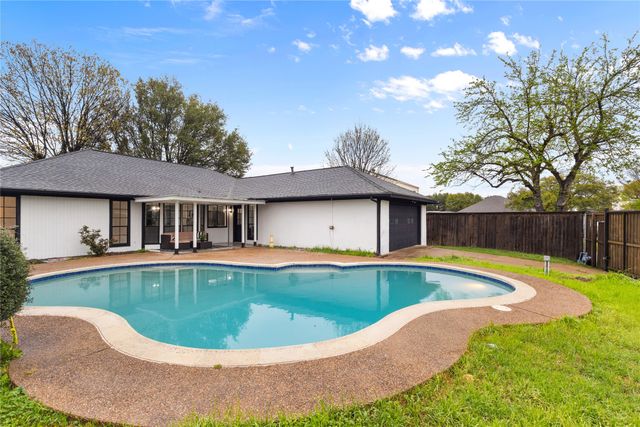 706 Brookdale Circle, Garland, TX 75040