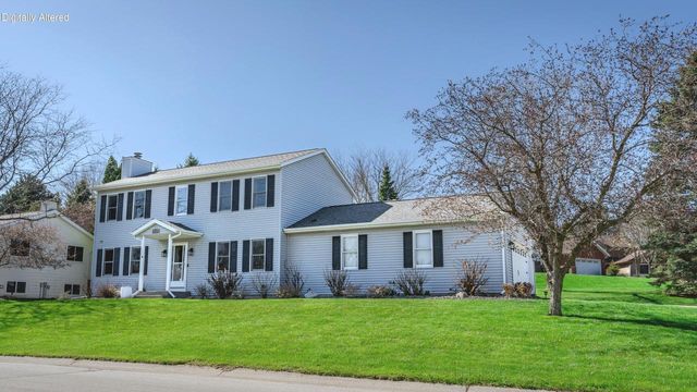 1148 Riverbend DRIVE, Hartford, WI 53027