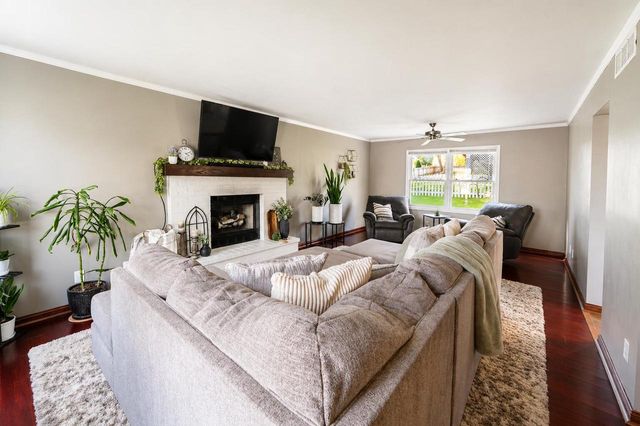 1148 Riverbend DRIVE, Hartford, WI 53027