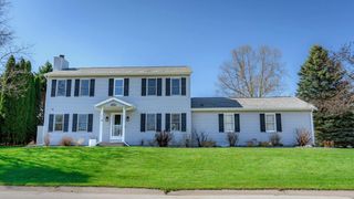 1148 Riverbend DRIVE, Hartford, WI 53027
