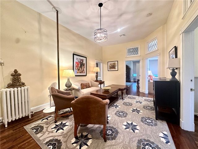 10 Young Street 2, Newport, RI 02840